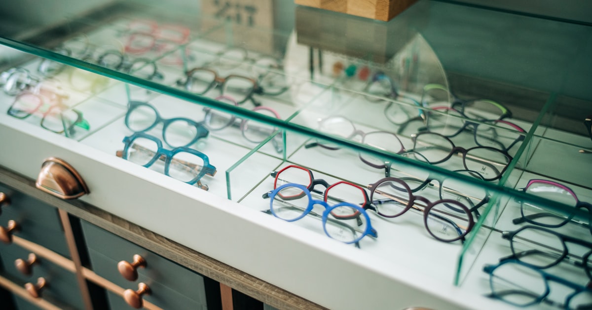 ¿Cuánto Cuestan unas Gafas en Colombia? Guía Completa 2026